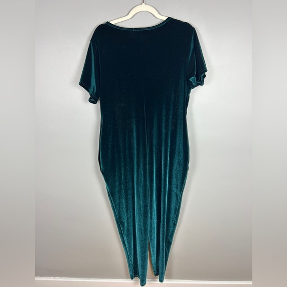 Smash + Tess Emerald Velvet Jumpsuit - Picture 5 of 5